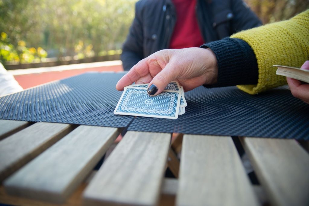 Strong Suit Play: Dominating Bridge with Your Best Hand